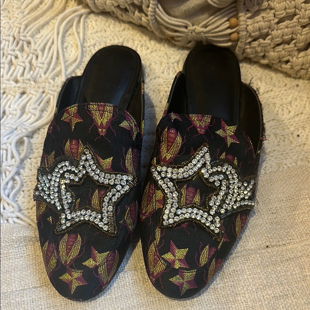 Sam Edelman Embellished Star Slip-On Mules in Black & Gold